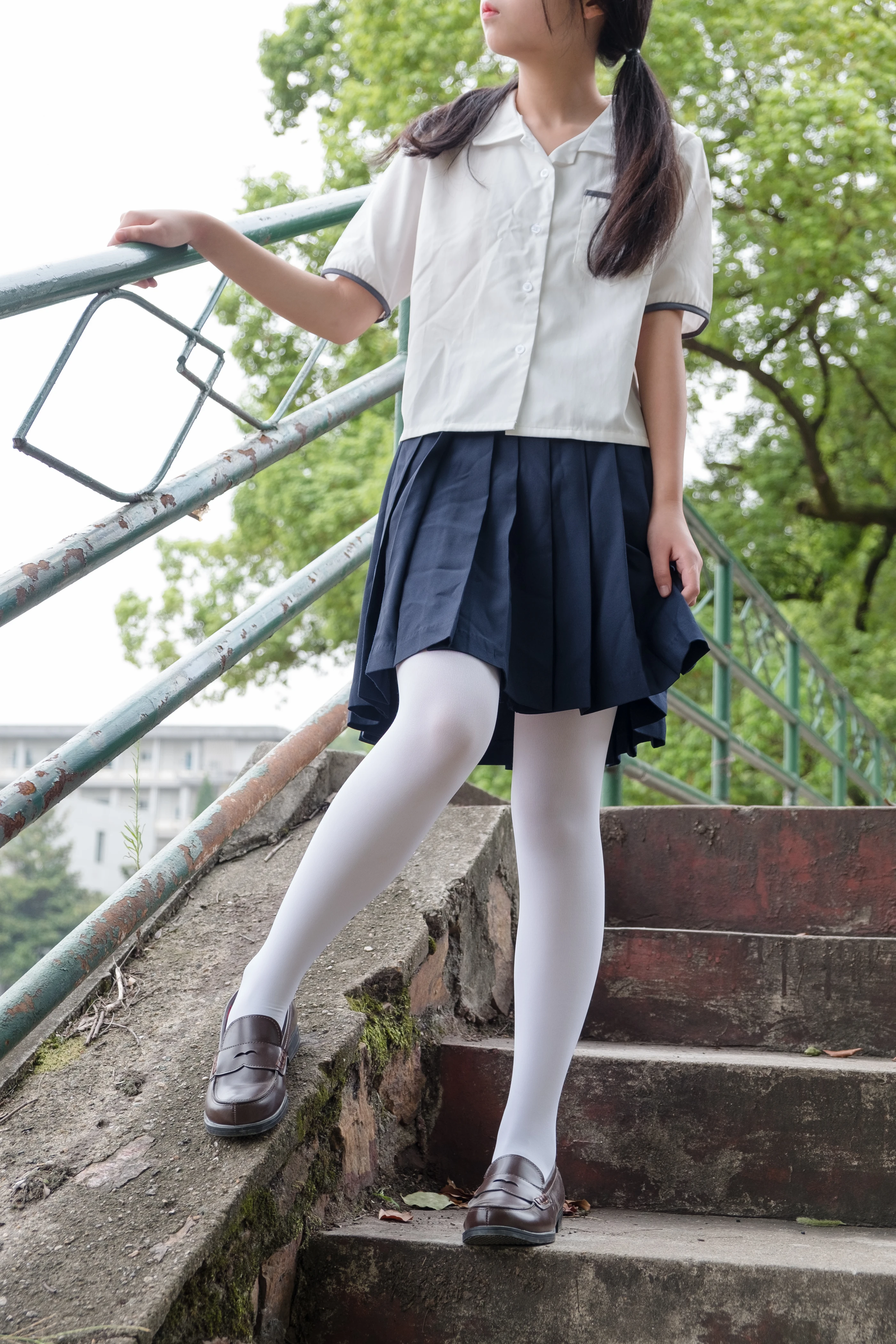 森萝财团 R15-034 [102P]插图2